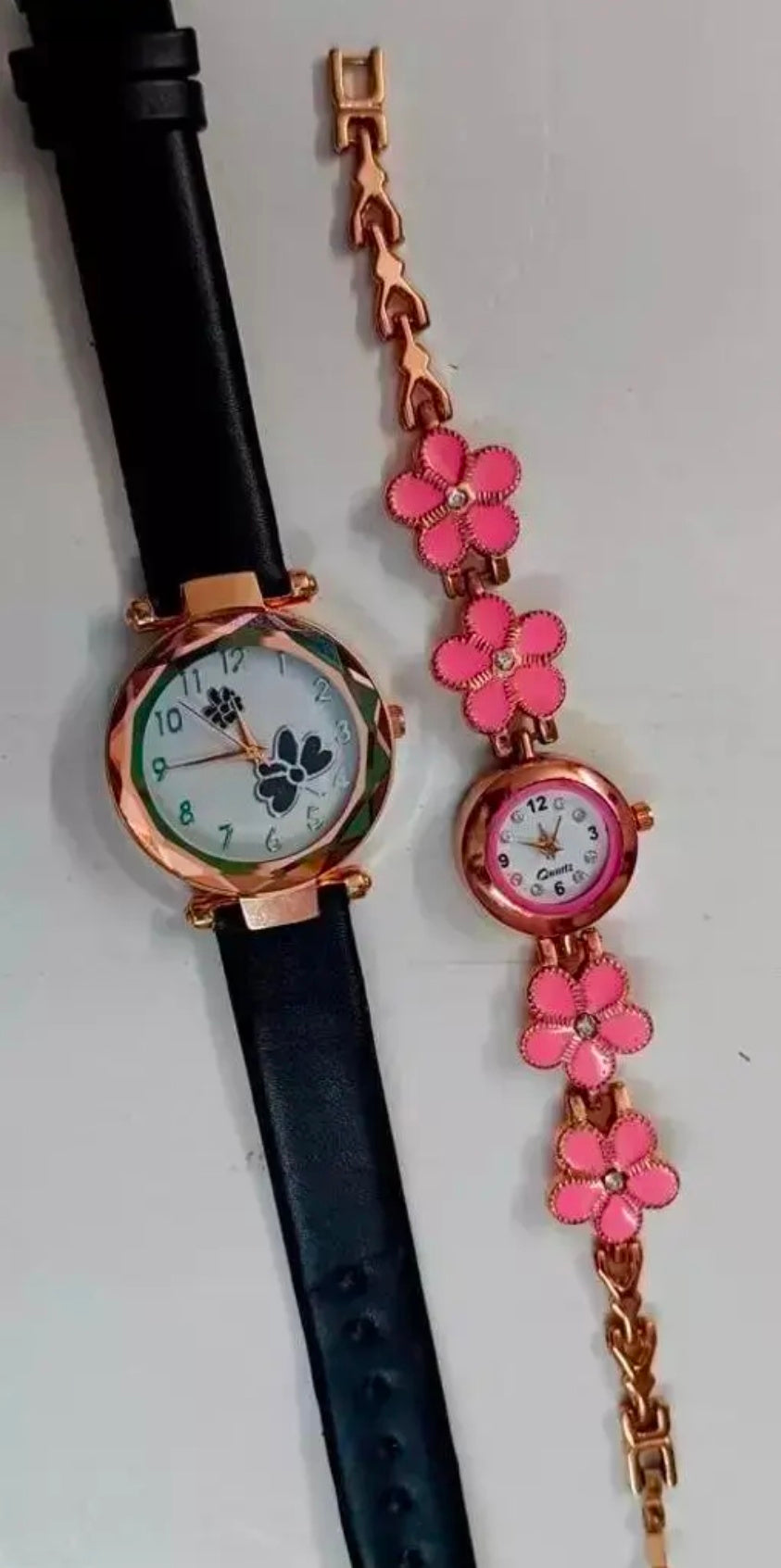 VintageLeatherWatch #EcoFriendlyLeatherWatch #ClassicWristwatch #MinimalistTimepiece #LeatherBandWatch #SustainableLeatherWatch #ModernLeatherWatch #LeatherSt