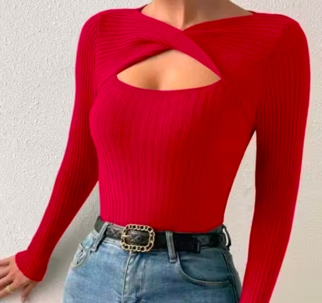 Trendy Cut Out Plan Full Sleeve Top For Girls