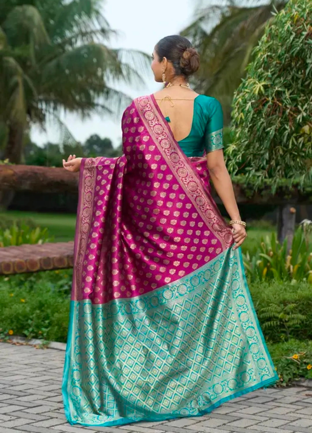 Varanga Women Kanjivaram Saree With Blouse Piece Styles Come And Go But Banarasi Silk Sarees Never Go Out