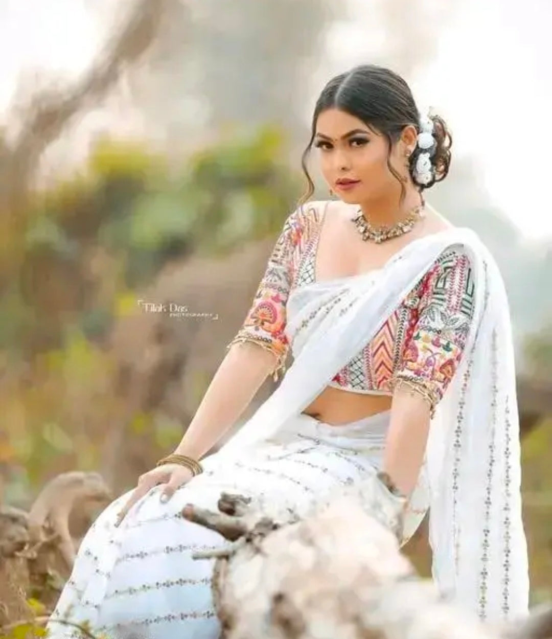 New Chapter Clothing Women's Thread Sequence Work Georgette Saree With Blouse