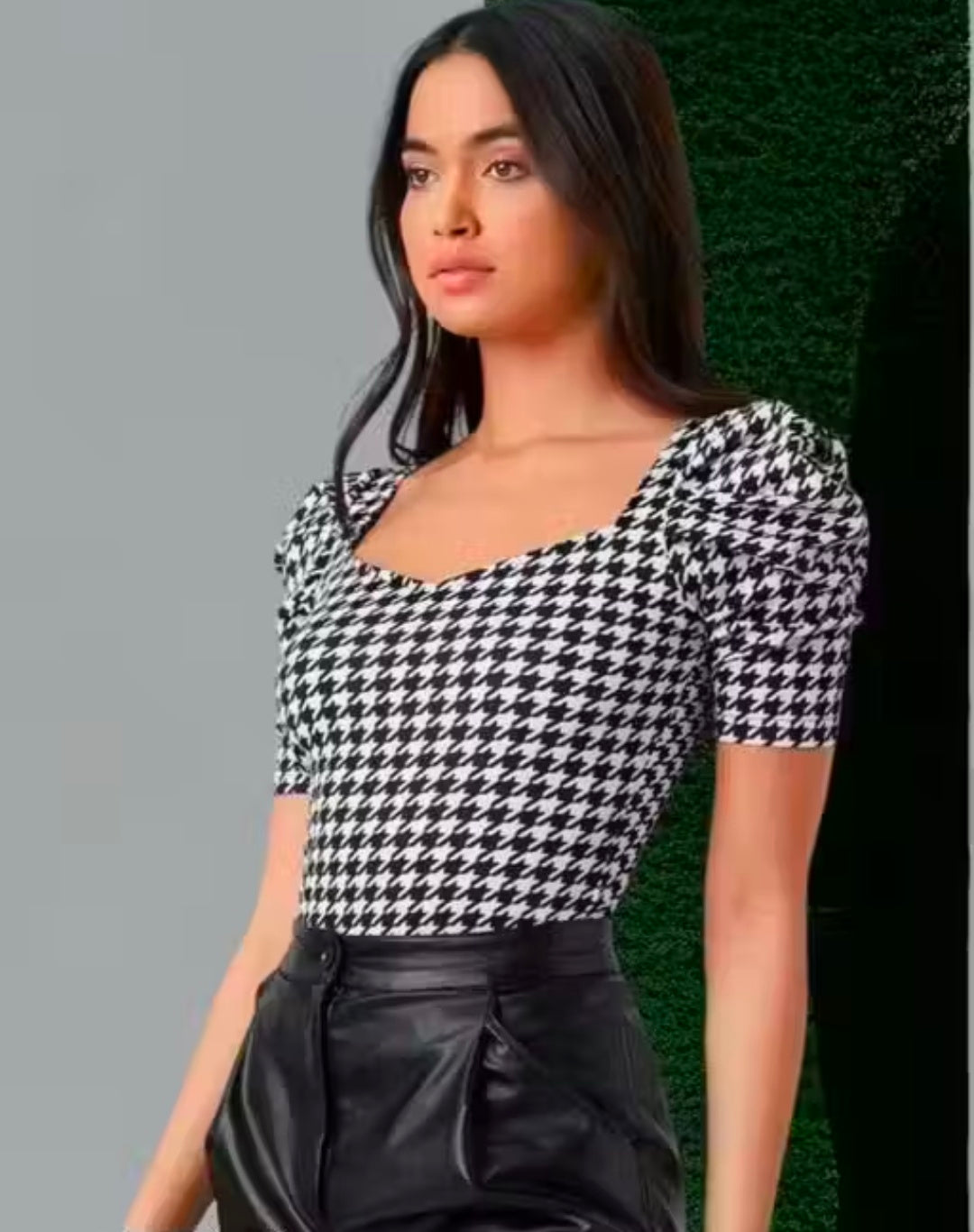 PROKCISTO casual polyester Blend V-Neck Puff Sleeves Printed Black Stylish Top