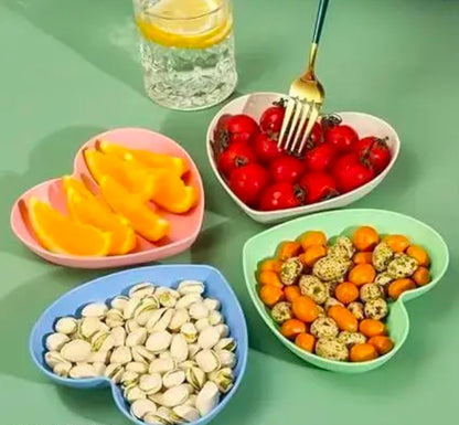 6 Pcs Fruit Plate Food Grade BPA Free Heart-Shaped Desktop Spit Bone Dish Fruit Tray Dessert Plates Fruit Dish Reusable Plate Set Salad Plates Dinner Plates Appetizer Dinner Plates Small Serving Plates Small Plate baby plate snack plate (COLOR - PINK)