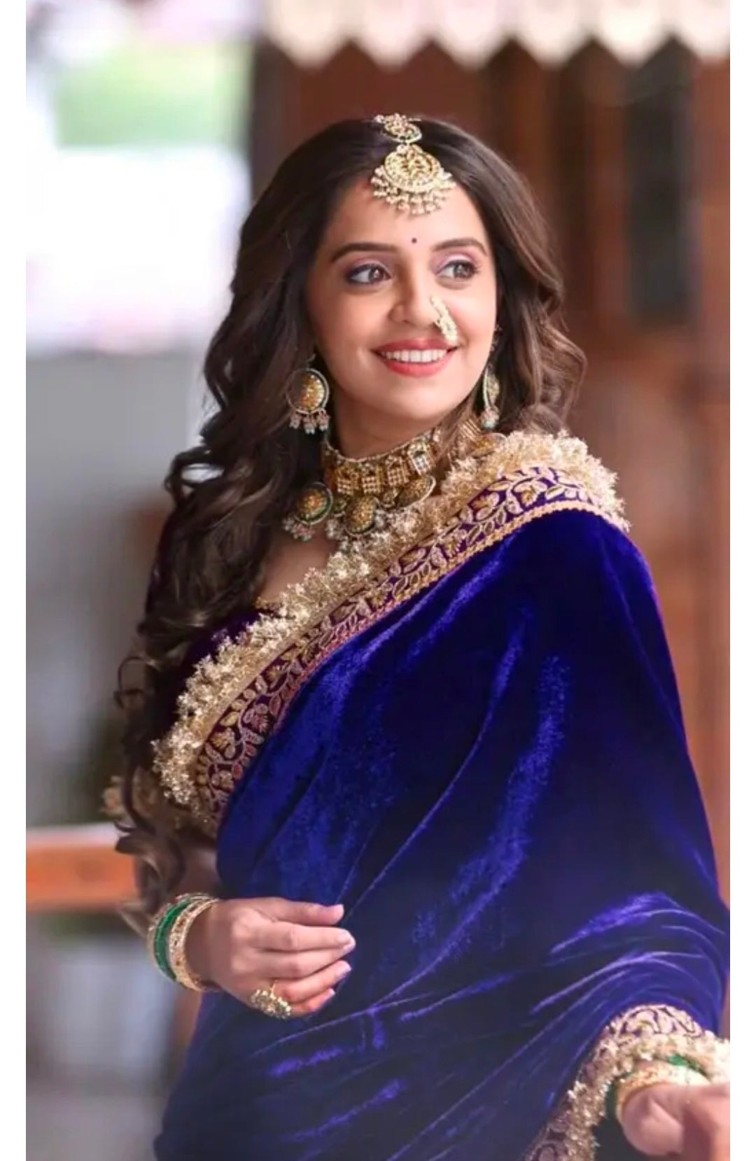 FASHION TODAY WOMEN SPECIAL WEDDING SUPERHIT TRENDING NAVY BLUE VELVET SAREE WITH BLOUSE || Saree For Women || Fancy Saree For Women || Bollywood Designer Party Wear Wedding Festive Saree/Sari For Women With Stylish Blouse