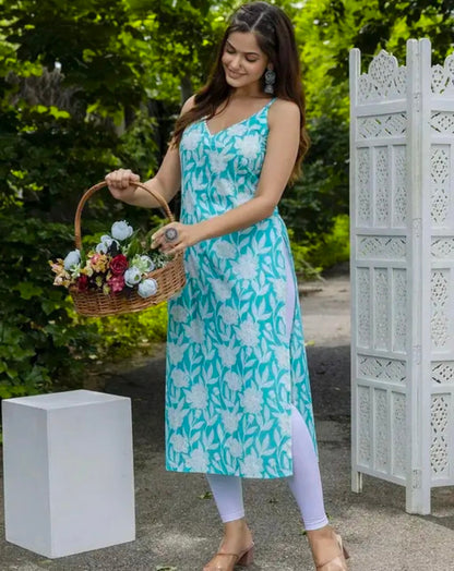 SHE ADMIRES Aishani Fashionable Kurta