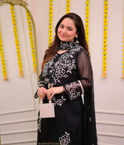 Trendy Women Designer Kurta Suit set fasvtival special new traditional dresess Pakisthani suit and kerala test suit