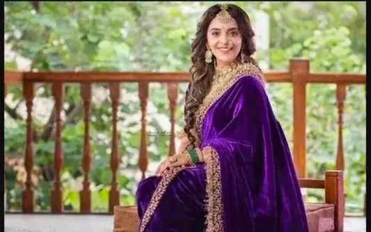 FASHION TODAY WOMEN SPECIAL WEDDING SUPERHIT TRENDING NAVY BLUE VELVET SAREE WITH BLOUSE || Saree For Women || Fancy Saree For Women || Bollywood Designer Party Wear Wedding Festive Saree/Sari For Women With Stylish Blouse