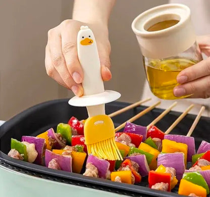 Oil Dispenser for Kitchen, 2 IN 1 Oil Dispenser Bottle with Silicone Basting Brush for Cooking Vinegar Sauce BBQ Grill Frying Baking,Air Fryer (pack of 1)