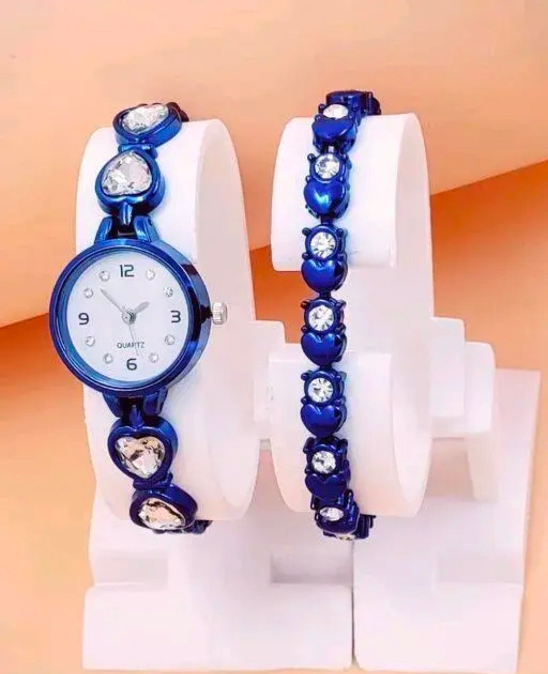Classic women metal analog watch for women