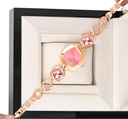 New Fancy Solid Dial Attractive Metal Chain Attractive Bracelet Analog Watch for Women